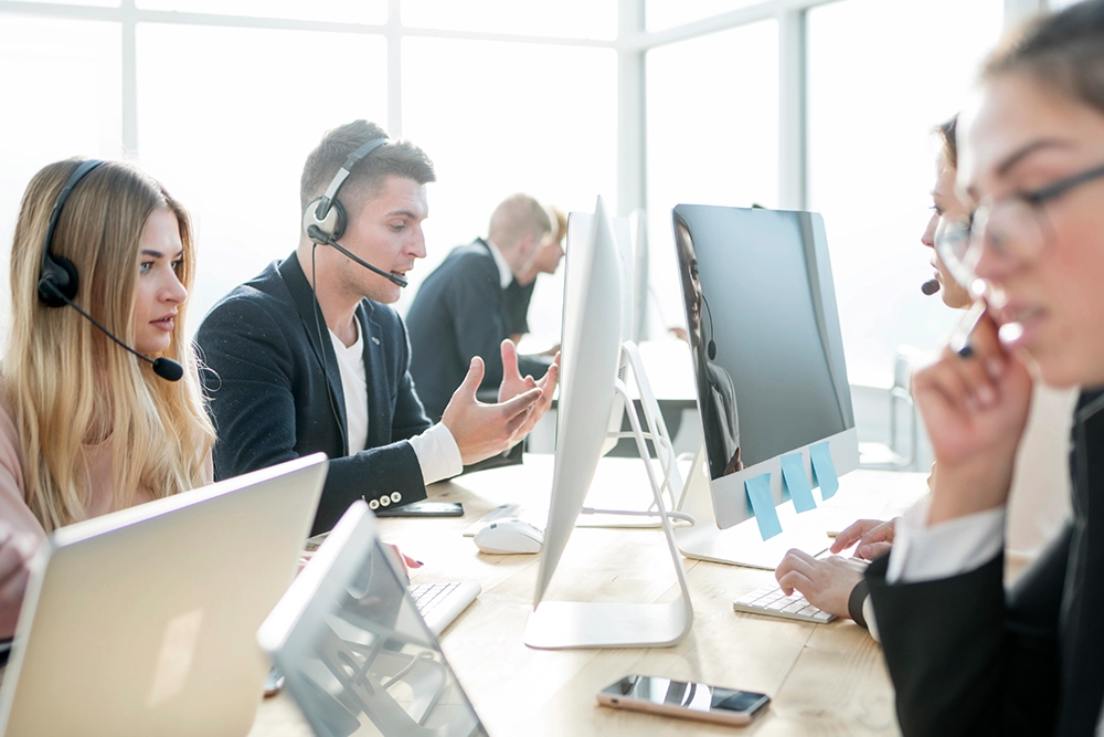 top-grandstream-ucm6104-dealer-oman